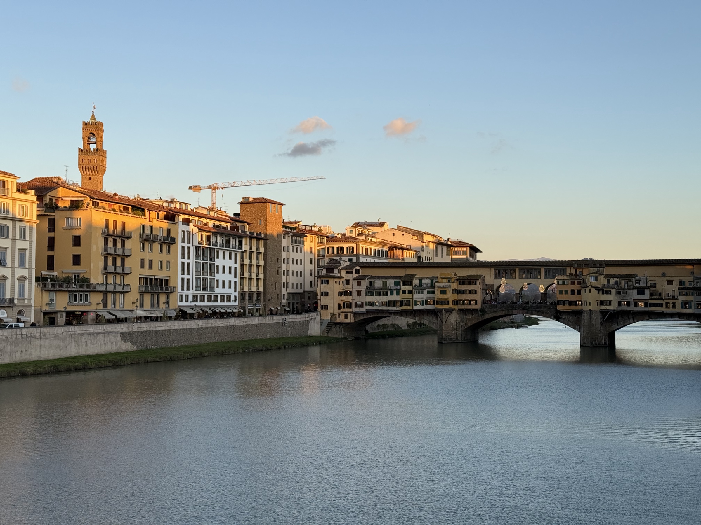 Arno river and Ponte Vecchio at sunset