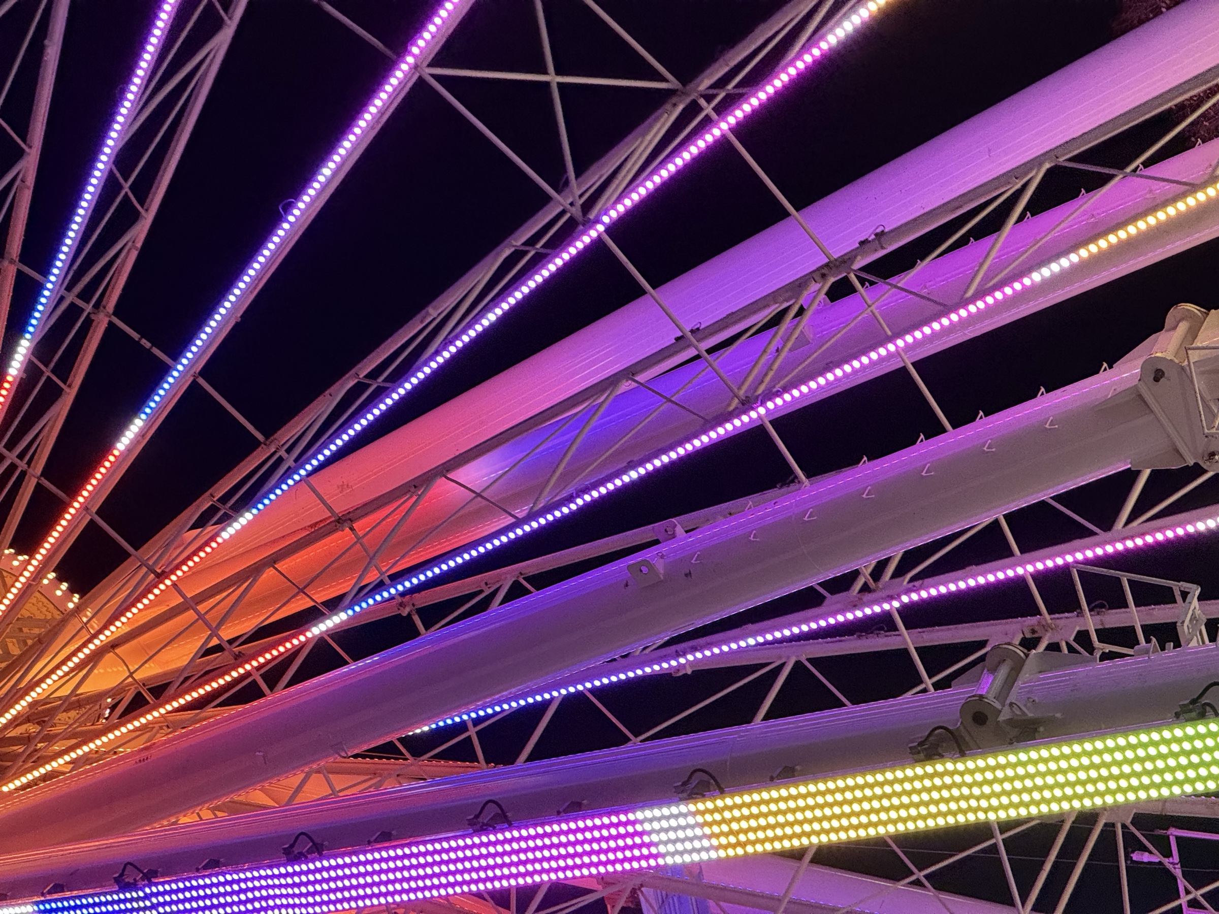 Lucca ferris wheel LED spokes close-up