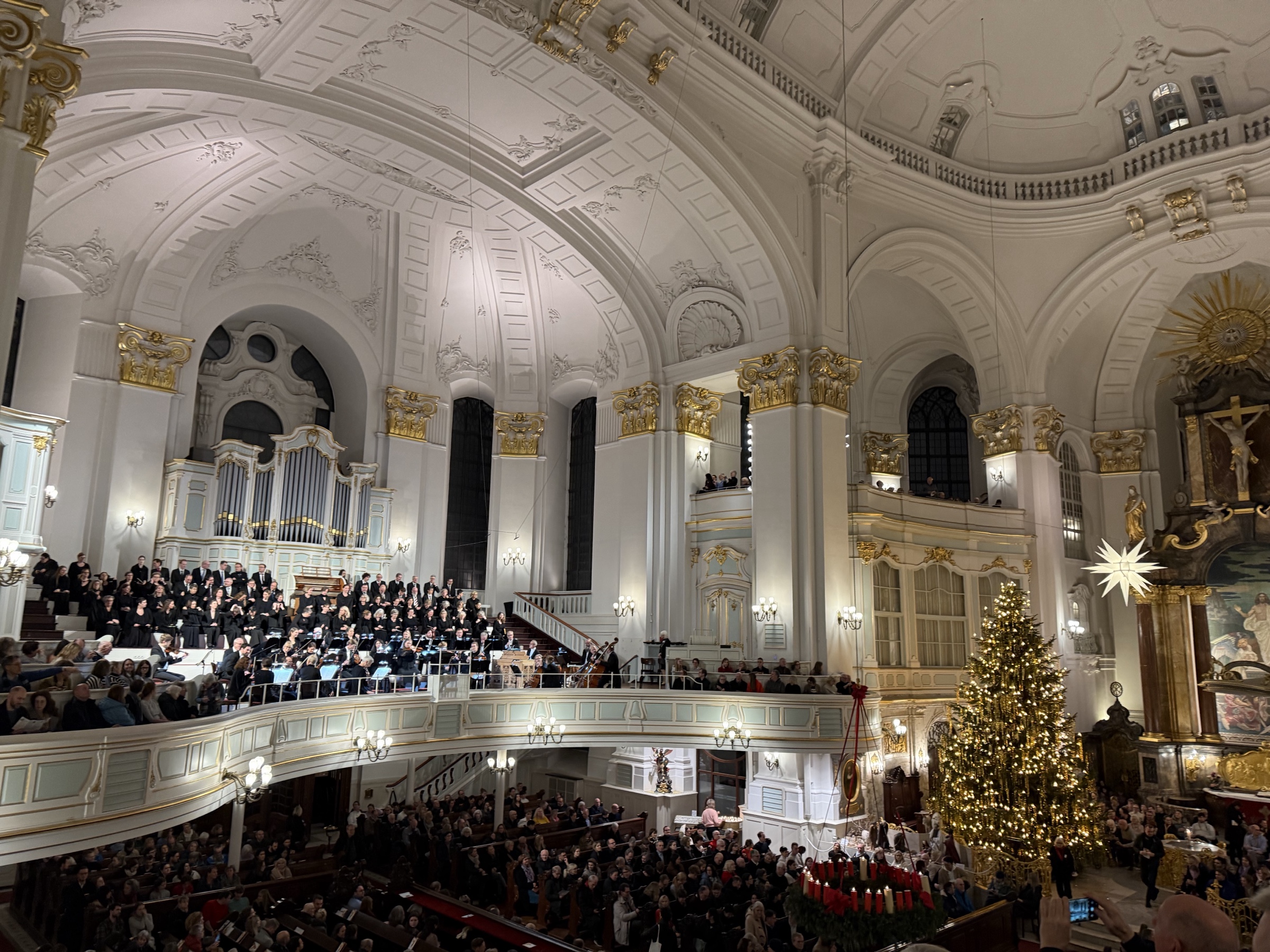 St. Michaelis interior with choir